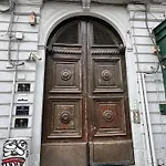 Downtown Umberto 74 Апартаменты *