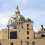 Downtown Umberto 74 Неаполь