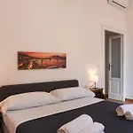 Downtown Umberto 74 Апартаменты *