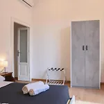 Апартаменты Downtown Umberto 74 Неаполь