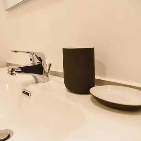 Downtown Umberto 74 *