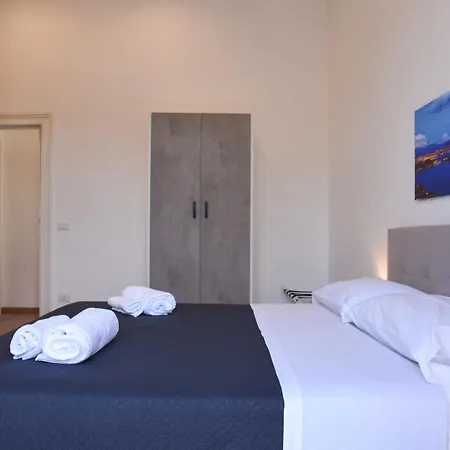 Downtown Umberto 74 Neapol