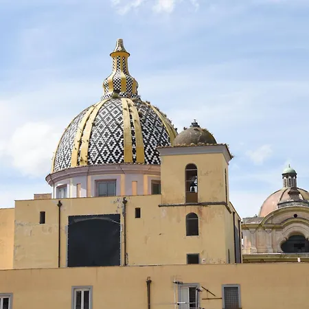 Downtown Umberto 74 Neapol